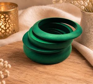 Ensemble de bracelets en bois vert mat vintage, bracelets géométriques ronds pour femmes - Product Image 1