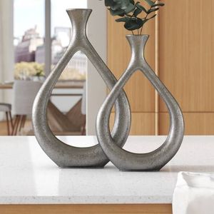 Vase à fleurs en métal de luxe, objet décoratif élégant pour table de salon, décoration de mariage, présentation florale pour événements - Product Image 1