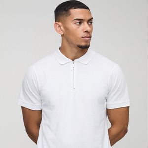 Polo à manches courtes blanc pour homme, coupe classique, tricoté, couleur unie, col zippé - Product Image 1
