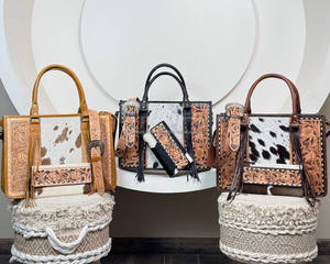 2025 bolso de mano cruzado de cuero de vaca con herramientas manuales de diseñador personalizado y billetera de cuero con herramientas manuales conjunto de 2 piezas a juego para mujer - Product Image 6