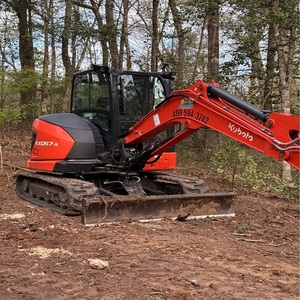 Miniexcavadora Kubota KX057-5 diseñada para proyectos de movimiento de tierras, construcción de carreteras y preparación de sitios de trabajo pesado. - Product Image 6