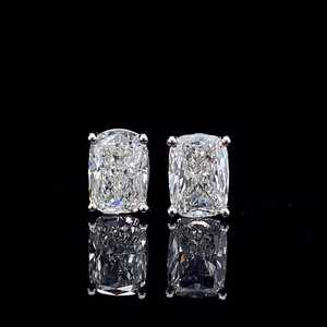 Pendientes de oro blanco macizo de 14 quilates con diamante de laboratorio D VVS de corte cojín y diseño de 4 puntas para uso diario de mujer - Product Image 2