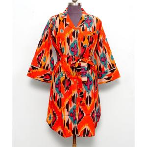 Chemise longue femme 100% Coton Pur à imprimé floral, style kimono formel, longueur mi-mollet, lavable, ouverte sur le devant, col en V, manches 3/4, coupe ajustée boutonnée - Product Image 4