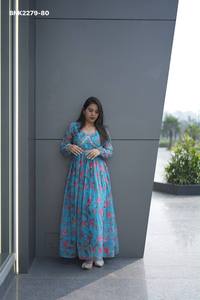 Vestido de organza de buena calidad con diseño de estampado floral y bordado en el pecho, manga larga y largo hasta el tobillo, moda femenina. - Product Image 2