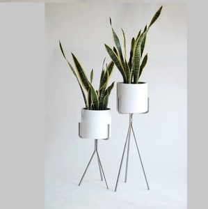 Nouveauté, support à fleurs en métal minimaliste, durable et écologique, avec pot blanc, pour la décoration de plantes vertes d'intérieur, directement de l'usine - Product Image 1