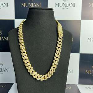 Collar de Lujo con Cadena Cubana Chapada en Oro de Plata S925, con Moissanita VVS Personalizada que Pasa la Prueba del Diamante, Estilo Hip Hop, Certificado IGI - Product Image 4