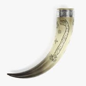 Cuerno para Beber Pulido a Mano, Ecológico, de Material Orgánico, con Forma Natural de Animal, para Restaurantes y Bares - Hecho en Uttar - Product Image 1