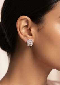Boucles d'oreilles clous en diamant de laboratoire taille émeraude, or massif 9K, halo plaqué or pour femme, cadeau de mariage et de fiançailles - Product Image 2