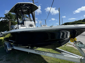 NUEVO MODELO 2024 Robalo 226 Cayman Listo para Usar, Garantía de 3 Años, Hecho en EE. UU. - Product Image 2