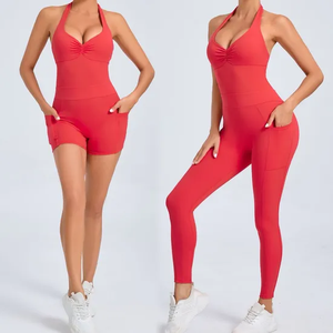 Body de sport pour femme en Spandex/Nylon, très élastique et respirant, avec col en V, bretelles halter, dos froncé et soutien-gorge intégré, modèle trois. - Product Image 3