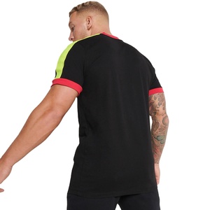 Camiseta de Alta Calidad Ultra 100% Algodón, Verde con Estampado Gráfico, Cuello Redondo, Manga Corta - Product Image 2