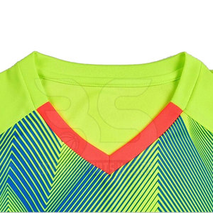 Ensemble de tenue de football pour hommes 2026 – Maillot et short légers et respirants pour l'entraînement, les matchs et les compétitions – Matière durable et confortable - Product Image 4