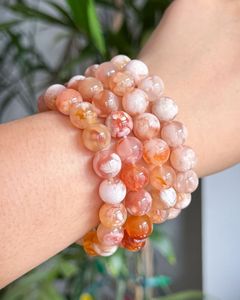 Bracelet élégant en résine fait main avec expression artistique créative, bijoux de mode pour rehausser le style au quotidien - Product Image 2