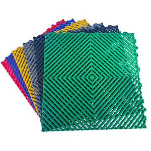 Baldosas de Plástico para Suelos de Garaje y Coches - Product Image 1