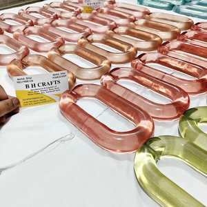 Eslabones de Cadena de Resina Personalizados para Decoración del Hogar - Tema de Amor, Tamaño Grande, Transparentes y Multicolores - Product Image 4