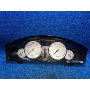 300 Conjuntos de Instrumentos Usados P56044943AH - Product Image 1