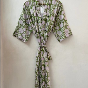 Robe kimono en coton fleuri faite à la main, vêtements de nuit bohèmes, robe de demoiselle d'honneur, robe de mariée, robe d'été en coton, peignoir, cadeau - Product Image 2