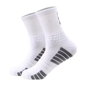 Chaussettes de sport montantes en Spandex/Polyester pour l'automne, personnalisables, professionnelles, pour la course, le yoga, le basketball, à séchage rapide, avec doublure en coton, vente en gros - Product Image 4