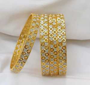 Vente en gros MN EXPORTS Bracelet en laiton pour femmes, vintage, fait main, bijoux ethniques traditionnels pour mariage - Product Image 4