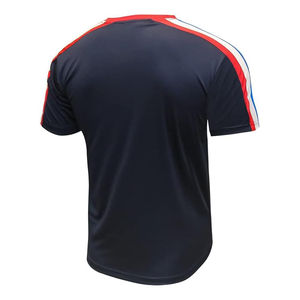 เสื้อฟุตบอลแขนสั้นผู้ชายผู้หญิงแบบแห้งเร็ว ระบายอากาศได้ดี ผลิตจากโพลีเอสเตอร์ 100% คุณภาพสูง ขายดี ราคาถูก รับผลิตตามแบบ ปี 2026 - Product Image 2