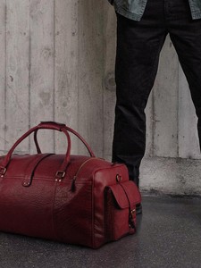 Red Genuine <b>Leather</b> Luxury Casual <b>Duffle</b> <b>Bag</b> Large Capacity Overnight Weekend Travel Satchel Padded Shoulder Strap Water - Product Image 5