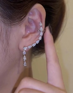 Boucle d'oreille pendante en forme de poire – Clip d'oreille en argent sterling 925 avec diamant Moissanite - Product Image 3