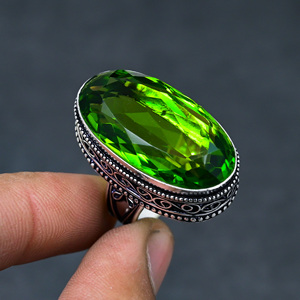 Anillo de Peridoto Verde Facetado, Hermoso y Popular, Hecho a Mano, Chapado en Plata de Ley 925, Ovalado, de Lujo, Calidad Premium, Estilo Vintage - Product Image 4