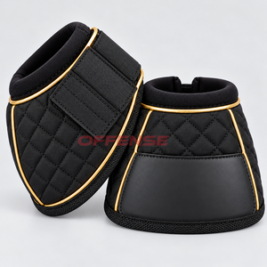 Botas ligeras para caballos que ofrecen un uso cómodo, cierre duradero y protección práctica para los pezuñas durante el entrenamiento. - Product Image 4
