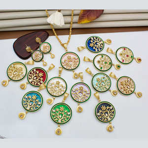 ชุดเครื่องประดับชั้นดีชุบทองพร้อมจี้โซ่หินคริสตัล - Product Image 1