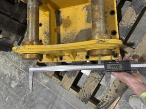80MM Pin Grabber Excavator Pin On Mount Plate Heavy Duty Attachment <b>Bracket</b> - Product Image 6