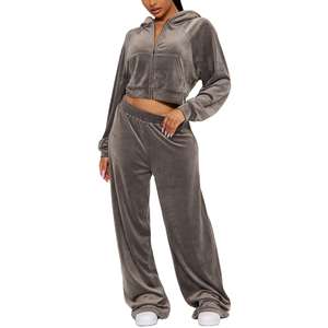 Ensemble de survêtement en velours personnalisé pour femme : sweat à capuche zippé et pantalon de jogging en velours - Product Image 1