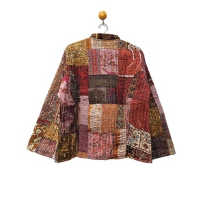 Veste d'hiver réversible en patchwork fait main, matelassée, écologique, respirante, en soie, pour femme, élégante, pour les soirées, style bomber, ethnique, bohème - Product Image 6