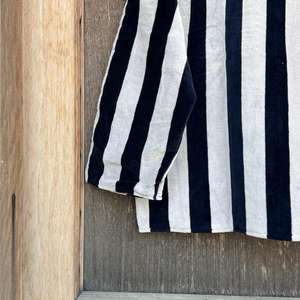 Chaqueta Corta de Terciopelo |   Interior azul | - Product Image 4