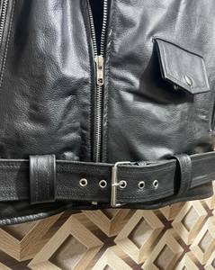 Chaqueta de Cuero Genuino Negra para Hombre, Estilo Bomber, con Cinturón, Corte Moderno, Personalizable OEM y ODM, Calidad Premium - Product Image 3