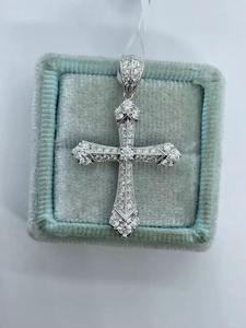 จี้รูปกางเขนสไตล์อาร์ตเดโคประดับมอสซาไนต์ทรงเหลี่ยม เงินแท้ 925 ฝังแบบเบเซลทั้งหมด สไตล์ฮิปฮอป เหมาะสำหรับทั้งชายและหญิง ใช้ในงานปาร์ตี้ - Product Image 4