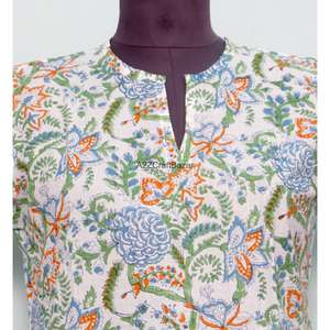 Exportateurs de robes maxi en coton 100% imprimées à la main avec des motifs floraux, robe bohème d'été pour femmes - Product Image 2