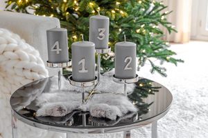 Support de bougie en aluminium argenté Signature Glow à 4 bras, résistant à la chaleur, décoration d'intérieur, candélabre en métal - Product Image 4