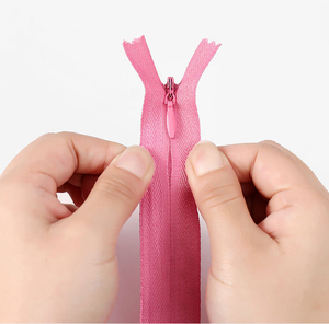 Vente en gros d'usine n° 3 Fermetures éclair invisibles en nylon pour robes, jupes, sacs, chaussures, vêtements, textiles de maison et maillots de bain - Product Image 3