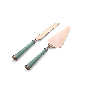 Juego de cuchillo y espátula para servir pasteles, de acero inoxidable, plateado, con mango acanalado en forma de corazón, para servir pasteles de boda. - Product Image 2