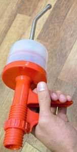 ARISTON INTERNATIONAL AI-VS-001 Jeringa Veterinaria Automática Reutilizable de Acero Inoxidable y Latón, Duradera y Ajustable para Caballos y Uso Doméstico - Product Image 3