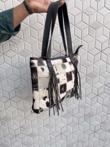 Sac fourre-tout en cuir de vachette style occidental, fait main, motif à carreaux, sac à bandoulière, sac à main bohème à franges, sac à main pour femme - Product Image 2