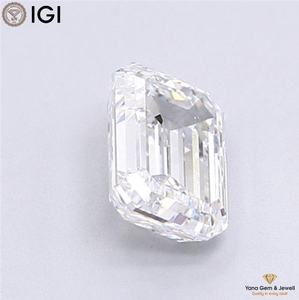 Diamant CVD de laboratoire 1,50 carat, clarté VVS1, couleur D, avec certificat IGI, taille émeraude, monture solitaire, éclat impeccable - Product Image 5