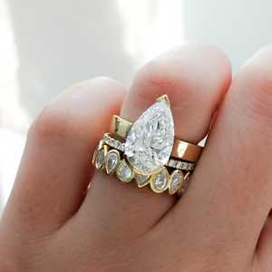 Anillos de compromiso de diamantes de 4 quilates con media engaste, corte pera, solitario de laboratorio, estilo cigarro, lágrima de aniversario, bandas de 3.5mm, oro macizo de 14K y 18K - Product Image 6