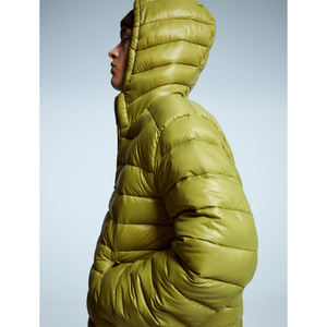 Veste d'hiver chaude pour homme, de qualité supérieure, légère, matelassée, surdimensionnée, à capuche, en duvet, coupe-vent personnalisée pour l'extérieur - Product Image 3