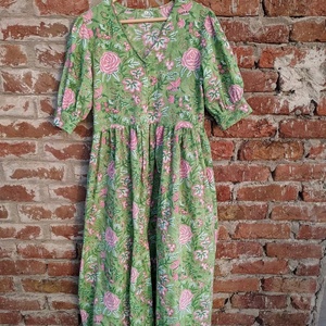 Vestido de Verano 100% Algodón Estampado a Mano, Estilo Casual Maxi de Algodón Indio con Hermosos Bordados - Product Image 1