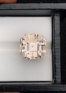 Topacio natural tallado Asscher, piedra preciosa suelta, piedra de joyería fina, grado coleccionista, gema facetada - Product Image 1