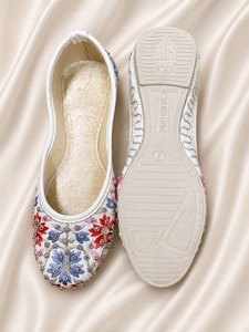Zapatos Planos Jutti Bordados para Mujer, con Diseño Étnico Floral y Pedrería, Forro de Terciopelo y Gamuza, Ideales para Fiestas, Bodas y Caminatas - Product Image 3