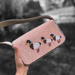 Bolsos de Mano Artesanales de Lujo de la India, Forma de Baguette, Hechos a Mano, con Cuentas de Vidrio Multicolores, Bolsos de Mano Casuales y Duraderos, Bolsos Promocionales - Product Image 1