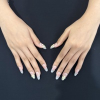 Faux ongles ovales à presser, rose nude, œil de chat, avec fleurs 3D, perles et strass, qualité salon, en gel, réutilisables, faits main