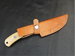 Couteau de chasse à lame fixe en acier Damas fait main sur mesure avec manche en os et corne - Product Image 6